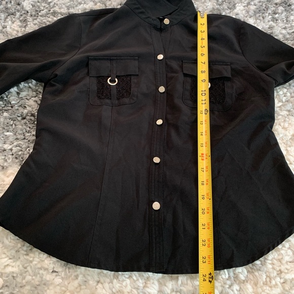 Cathy Che Stretch Black Button Down Blouse Size M-L - Picture 4 of 15